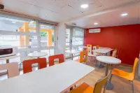 Premiere Classe Saint Quentin - breakfast