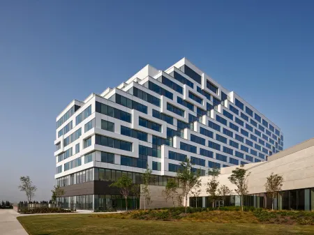 Great Canadian Casino Resort Toronto Отели рядом с достопримечательностью «BAPS Shri Swaminarayan Mandir»