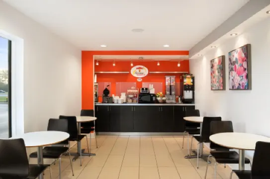 Super 8 by Wyndham Ormond Beach