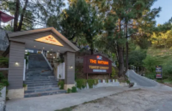 Dls Nature Trinket Resort - Dalhousie with Swimming Pool