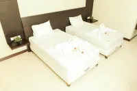 Crystal City Hotel - balcone
