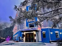 Amur Hotel Hotels in Komsomolsk-on-Amur