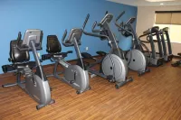 Comfort Inn & Suites Near Six Flags & Medical Center - Kuntosalit