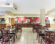 斯泰茨維爾凱隆波因特飯店 - 早餐