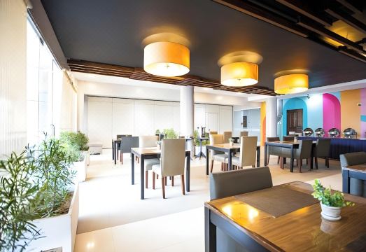 Holiday Suites 객실 내부