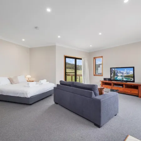Oaks Lake Crackenback Resort