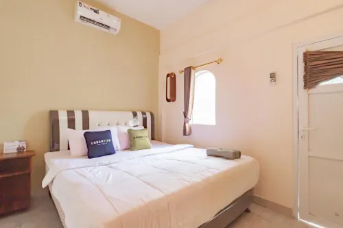 Urbanview Hotel Kangen Bungalow Purwakarta by RedDoorz Hotels in Purwakarta