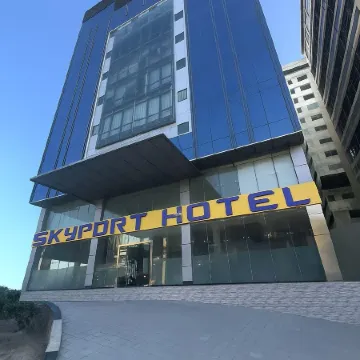 Skyport Hotel