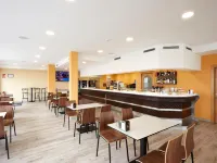 Hotel Arias Aeropuerto Hotels in Comarca Aviles