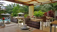 Ravenala Hotel Boutique - breakfast