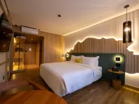 DoubleTree by Hilton Caracol Canela Hotels near Wax Museum