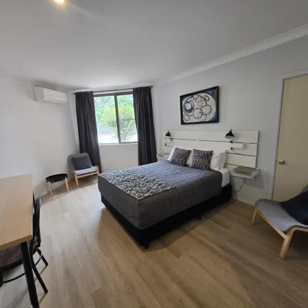 Charbonnier Hotel Singleton