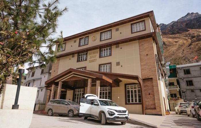 New Hotel Snow Crest
