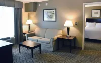 Holiday Inn Express & Suites Milford Hotels in Orange