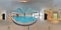 Crowne Plaza READING by IHG - Pool