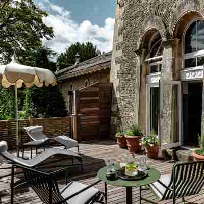 Cowley Manor Experimental Hotel Exterior