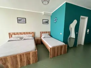 Eri Apartments 4