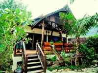 Paradise Pearl Bungalows Hotels in Phi Phi Islands
