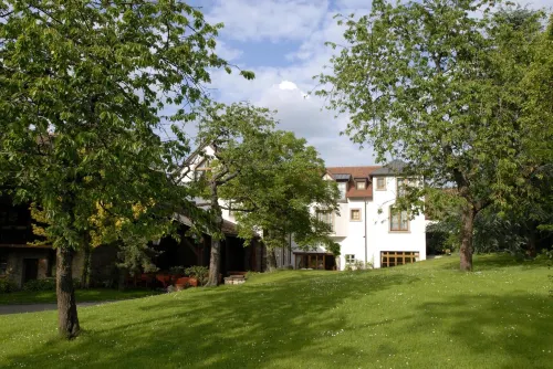 Auberge Saint Walfrid Hôtel Restaurant & Spa - parking