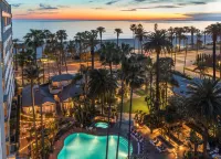 Fairmont Miramar Hotel & Bungalows - parking