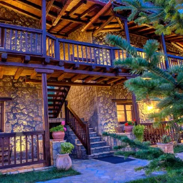 Pera Alonia Guest House