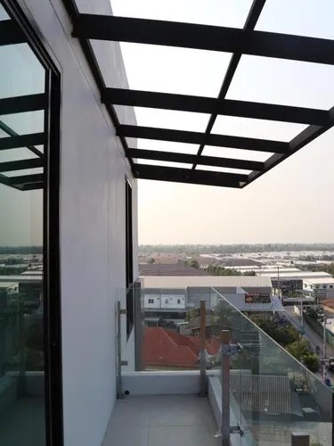 รูปภาพของBen at Salaya