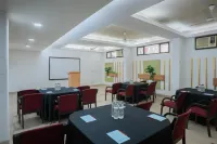 Ahuja Residency Parklane