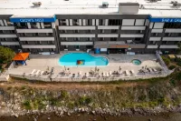 Clover Island Inn Hotels in Pasco
