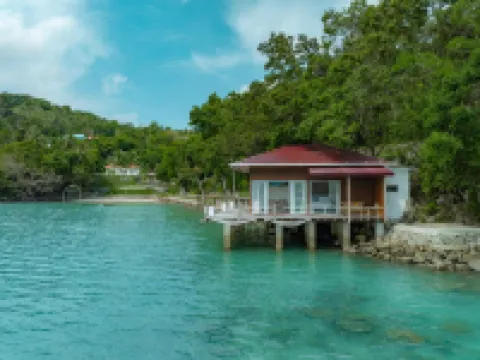 The Hawk's Nest Resort Hotel a 