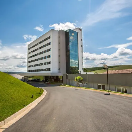 Alegro Hotel Отели в г. Жарину