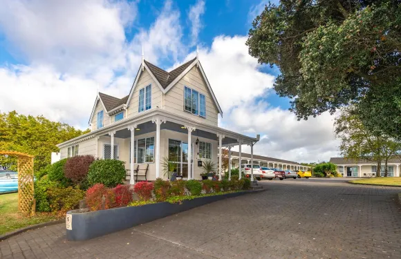 國王庭院汽車旅館