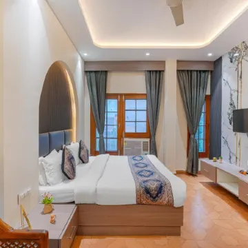 Hotel Abhi International