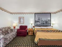 Super 8 by Wyndham Coshocton Roscoe Village Hotels in Coshocton County