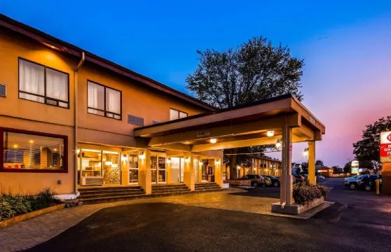 最佳西方PLUS渥太華坎納塔酒店和會議中心