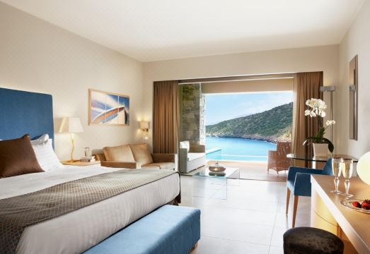 Daisy Flat with kitchen in Tofu House (+LIFT)Over view