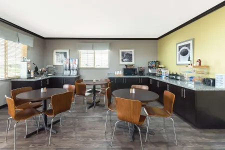 Super 8 by Wyndham Colorado City