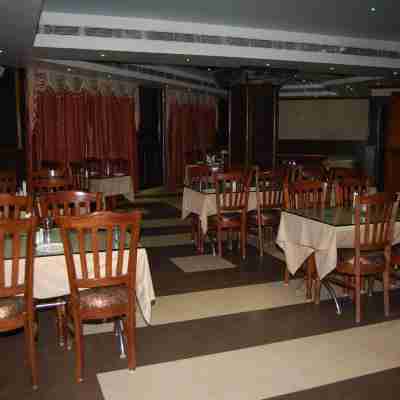 Hotel Sidharth Dining/Meeting Rooms