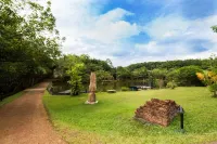 Lake Serenity Boutique Hotel