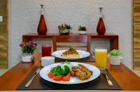 Novares Hotel - Frühstück