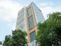 Bloom Hotel - BKC Kalina Отели рядом с достопримечательностью «Матунга»