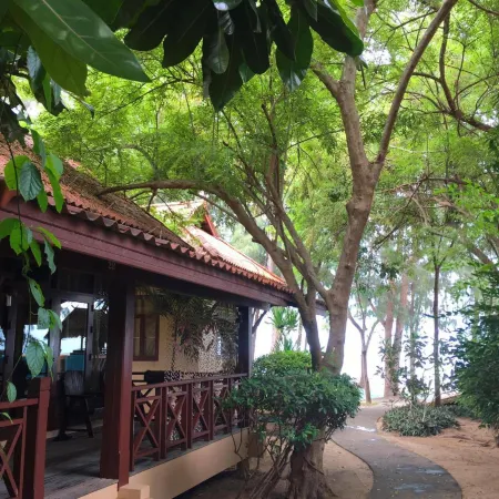 Bayview Beach Resort