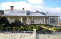 The Lodge on Elizabeth Boutique Hotel - Homestays