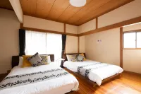 Hana Azusa - Condos
