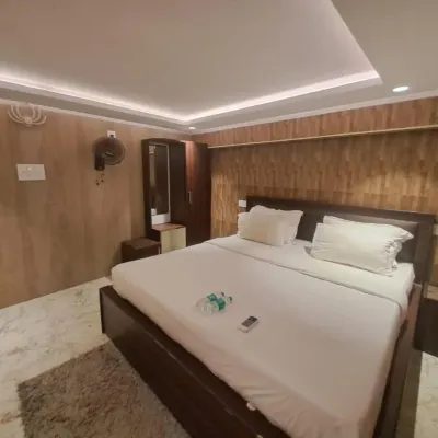 Coromandel Suites Hotels near Koyambedu
