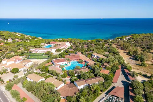 Nicolaus Club Quattro Lune Resort - Uima-altaat