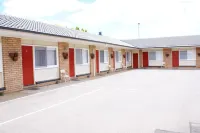 Country Lodge Motor Inn - parking