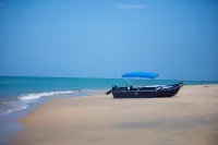 Bar Reef Resort - Beach