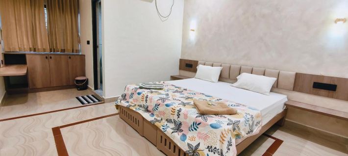 Hotel Varsha Hampi Hotels in Bellary