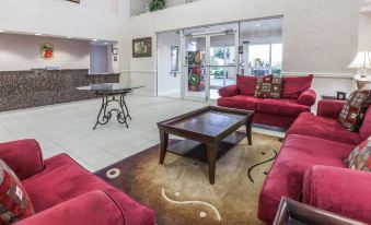 Super 8 by Wyndham Hillsboro TX