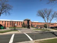 Holiday Inn DENVER LAKEWOOD by IHG - Parking